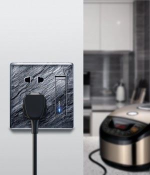 Plug-in gratuit à cinq trous à la maison : cinq trous sont ouverts !